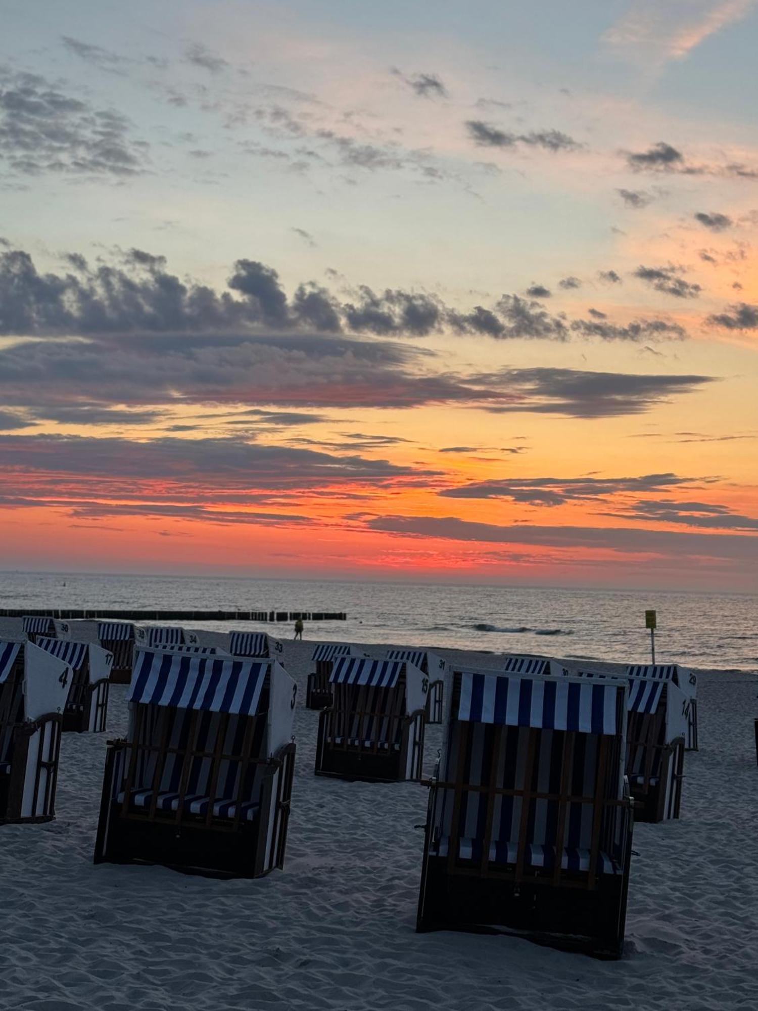 Apartament 4summer White Blue Sauna & Fitness & Parking 100 Metrow Do Pieknej Szerokiej Piaszczystej Plazy, Wspanialy Widok Z Duzego Tarasu! 100 Meter Zu Einem Schoenen Breiten Sandstrand, Herrliche Aussicht Von Einer Grossen Terrasse! *