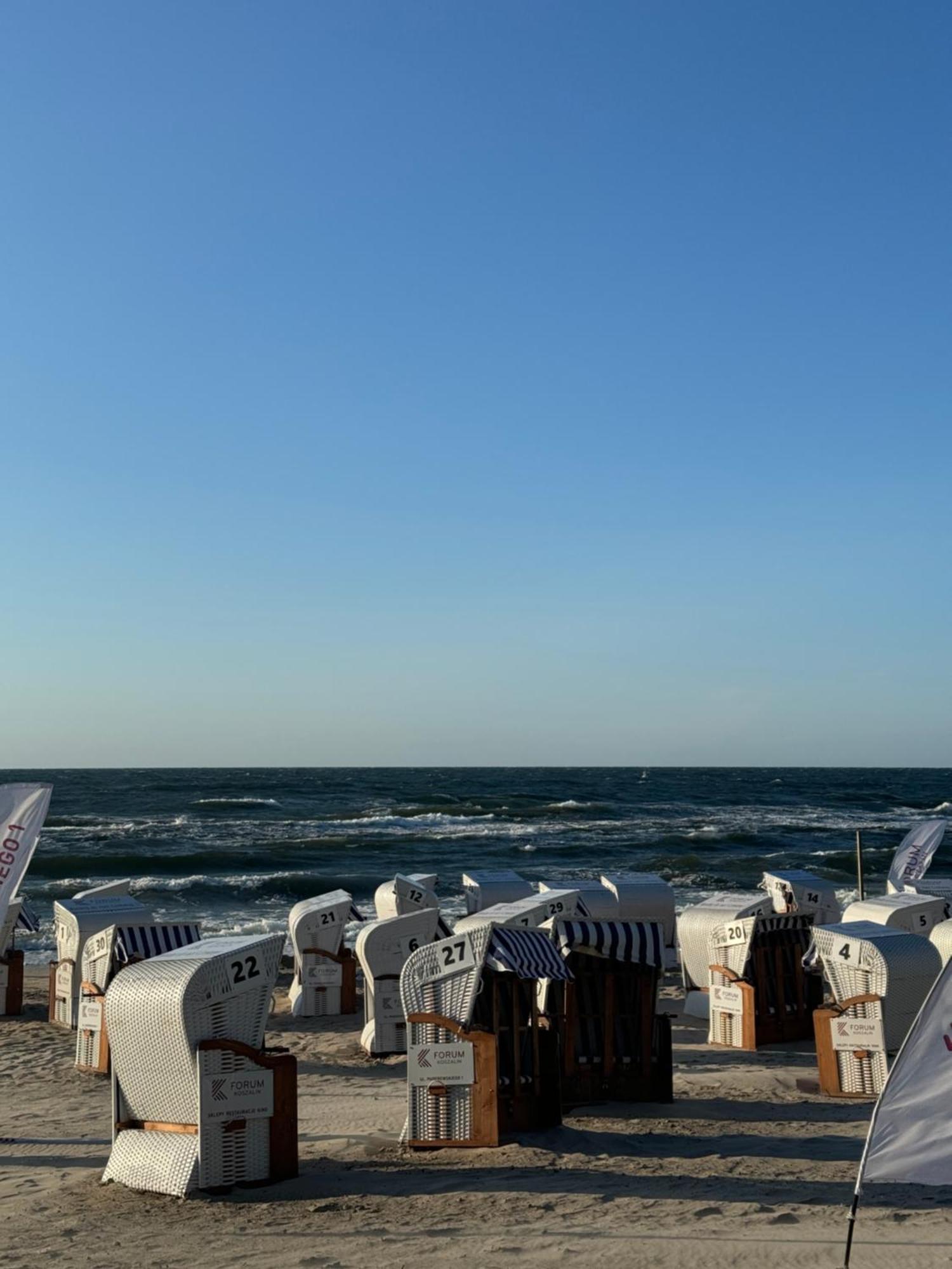 4summer White Blue Sauna & Fitness & Parking 100 Metrow Do Pieknej Szerokiej Piaszczystej Plazy, Wspanialy Widok Z Duzego Tarasu! 100 Meter Zu Einem Schoenen Breiten Sandstrand, Herrliche Aussicht Von Einer Grossen Terrasse! Apartment