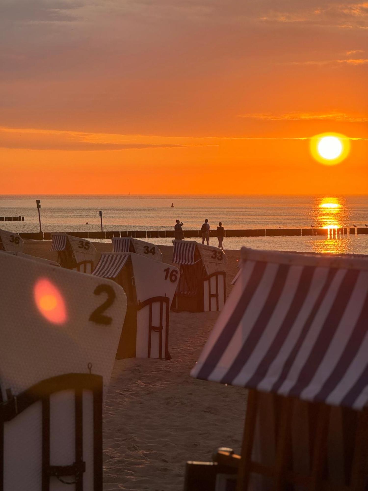 Apartament 4summer White Blue Sauna & Fitness & Parking 100 Metrow Do Pieknej Szerokiej Piaszczystej Plazy, Wspanialy Widok Z Duzego Tarasu! 100 Meter Zu Einem Schoenen Breiten Sandstrand, Herrliche Aussicht Von Einer Grossen Terrasse!